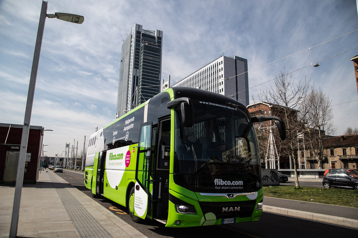 come arrivare a malpensa con il bus